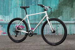 Fairdale Weekender Nomad MX (Gloss White in M-L)