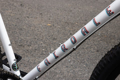 Fairdale Weekender Nomad MX (Gloss White in M-L)
